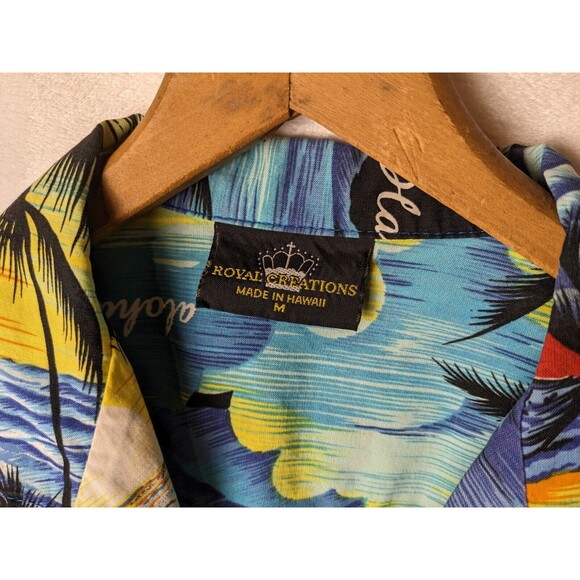 Vintage Royal Hawaiian Creations Mens Short Sleeve Hawaiian Shirt Size M USA - Picture 2 of 15